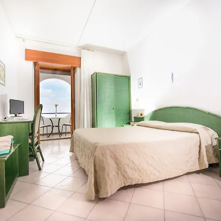 Hotel Diffuso Bacco 3*