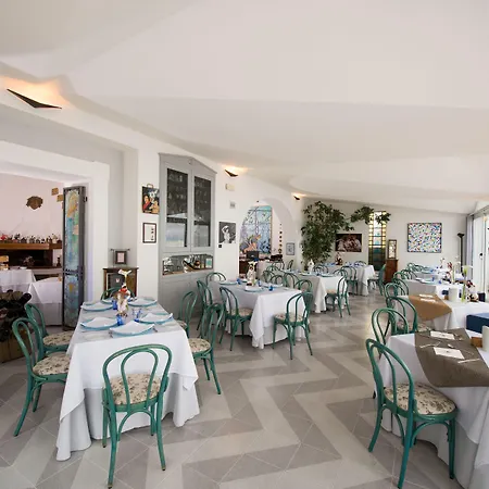 Hotel Diffuso Bacco 3*