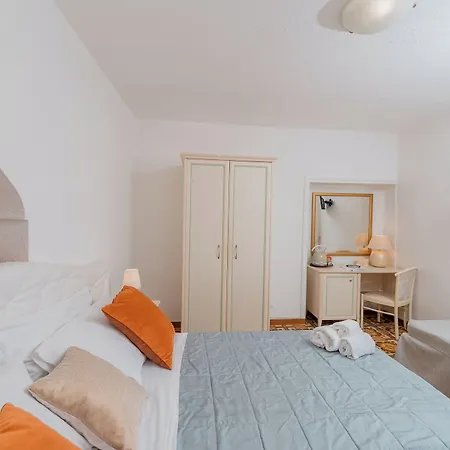 Diffuso Bacco Hotel