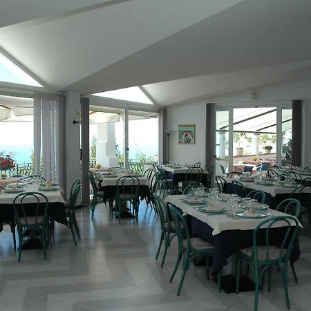 Diffuso Bacco Hotel Furore
