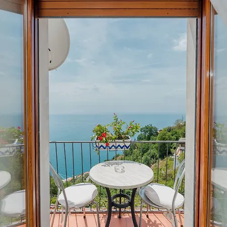 Diffuso Bacco Hotel Furore